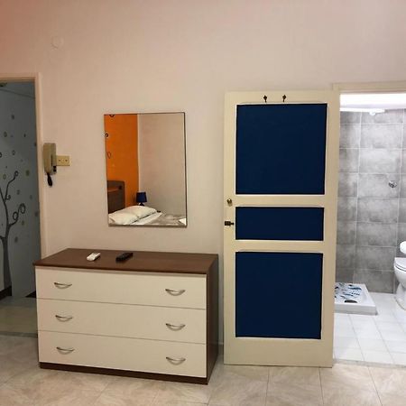 Rosy House Apartment Гаета Екстериор снимка
