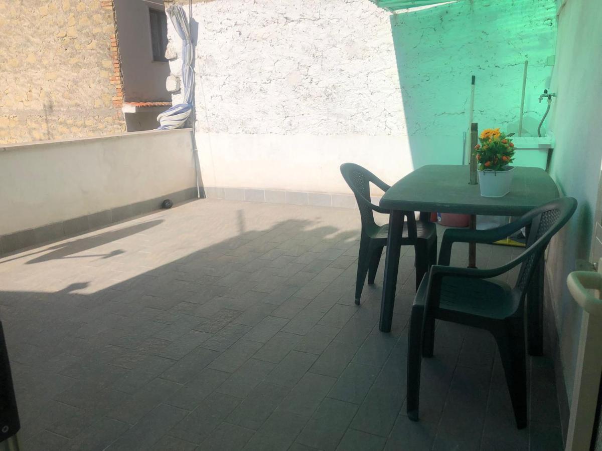 Rosy House Apartment Гаета Екстериор снимка