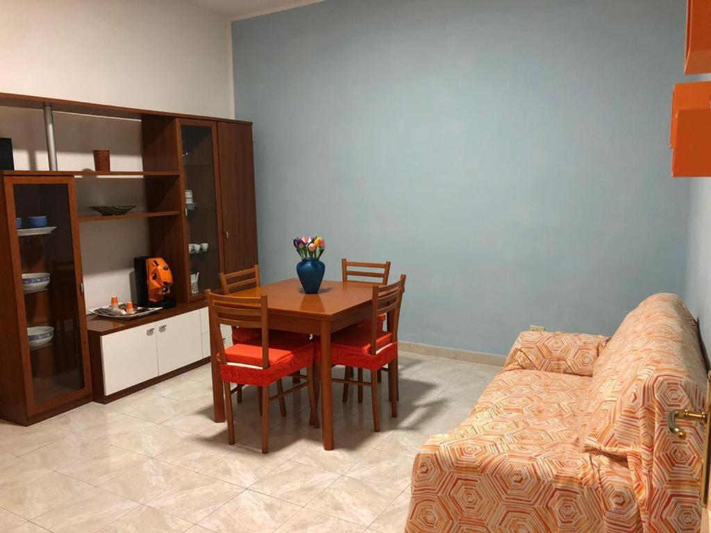 Rosy House Apartment Гаета Екстериор снимка