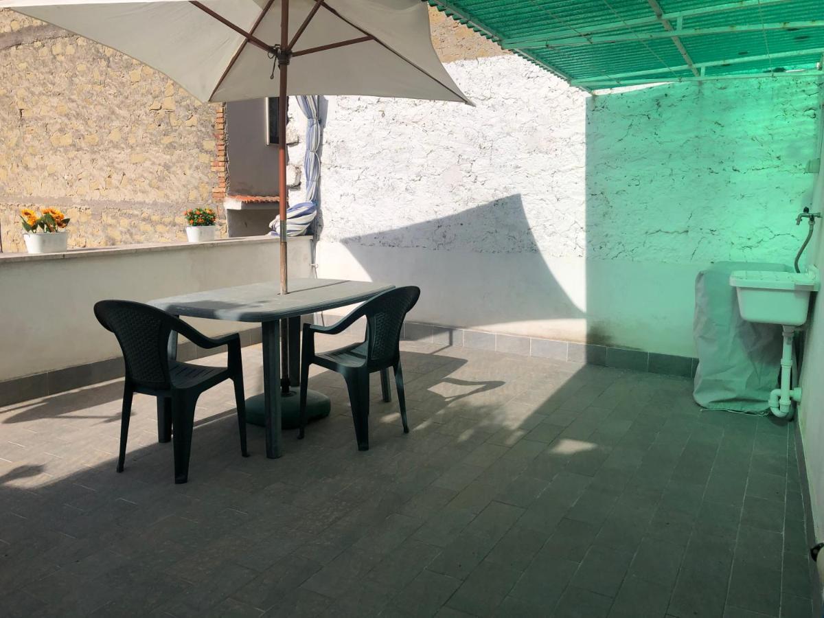 Rosy House Apartment Гаета Екстериор снимка